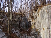 16 Spaccatura nella montagna